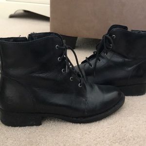 Börn combat boots